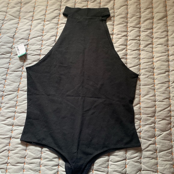 Simon’s MONTREAL black mock neck bodysuit - Picture 2 of 5
